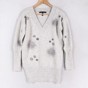 White House Black Market Tunic Sweater Womens XS Grey Snowflake Beaded V-Neck